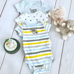 Carter’s Set of 3 Bodysuits